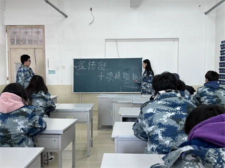 “技能拓展，激发潜能”——Beat365唯一官方网站艺术学院开展十项技能培训