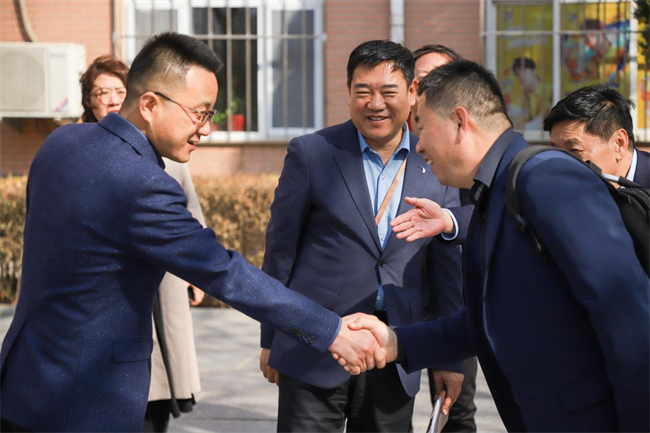 校际交流 共促发展—泰国格乐大学一行到Beat365唯一官方网站访问交流