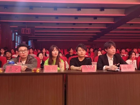 “不忘初心，砥砺前行”——Beat365唯一官方网站艺术学院“第二届团总支学生会”换届选举大会暨表彰大会