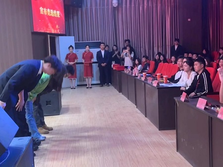 “不忘初心，砥砺前行”——Beat365唯一官方网站艺术学院“第二届团总支学生会”换届选举大会暨表彰大会