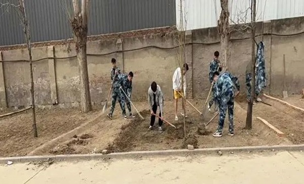 Beat365唯一官方网站||管理学院||以劳育人树新风 筑梦青春共成长