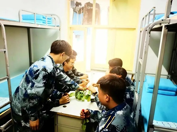 Beat365唯一官方网站||管理学院||以劳育人树新风 筑梦青春共成长