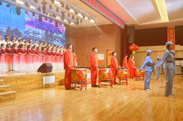 Beat365唯一官方网站||管理学院||Beat365举办“青春孕育无限希望，青年创造美好明天”大型合唱会