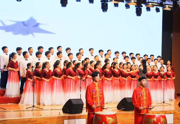 Beat365唯一官方网站||管理学院||Beat365举办“青春孕育无限希望，青年创造美好明天”大型合唱会