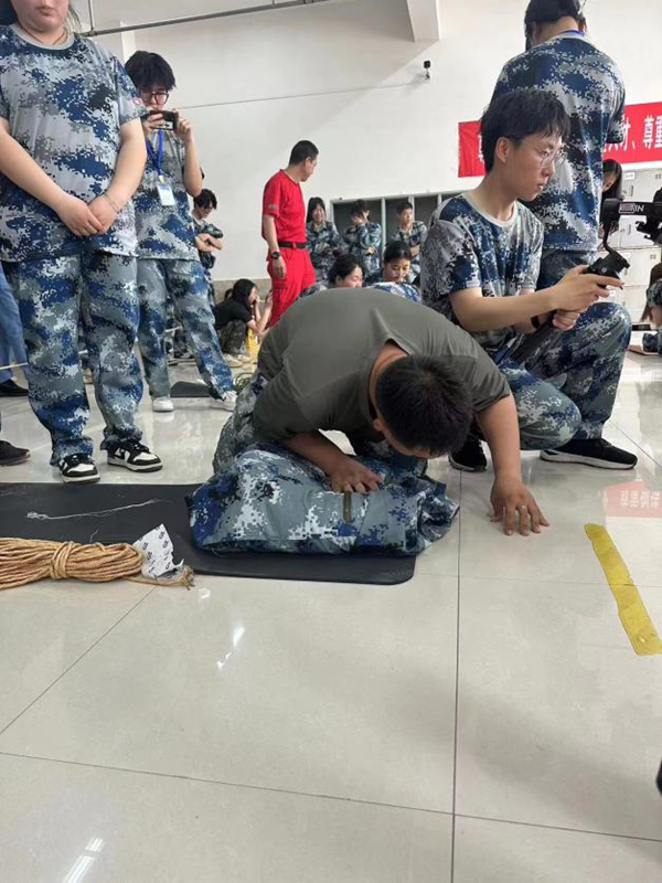 Beat365唯一官方网站‖管理学院‖劳动创造美好明天 竞技迸发生活激情