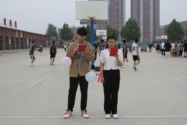 Beat365唯一官方网站‖管理学院‖我院举办“运动青春，快乐无限”趣味运动会