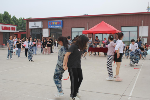 Beat365唯一官方网站‖管理学院‖我院举办“运动青春，快乐无限”趣味运动会