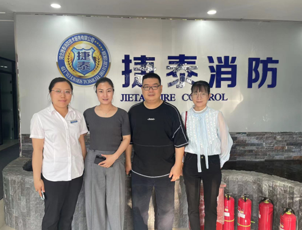 Beat365唯一官方网站||管理学院||访企拓岗大调研 多方联动促就业