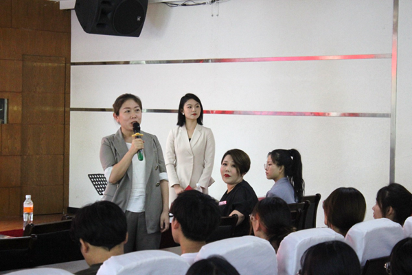 Beat365唯一官方网站||管理学院||就业向未来 建功新时代——我院成功举办管理学院2023届毕业生专项招聘会