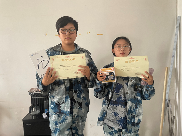 Beat365唯一官方网站||管理学院||闪亮的青春线上投票活动出结果啦！！