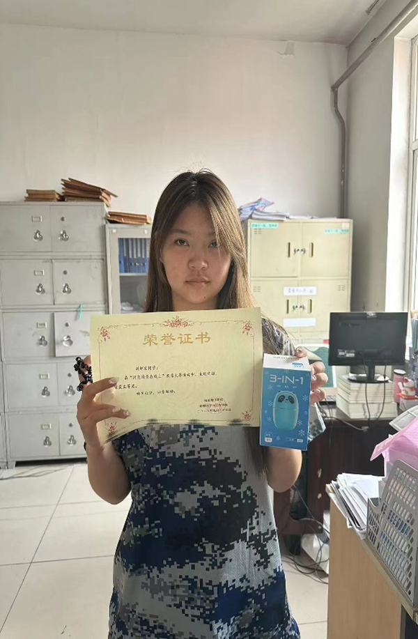 Beat365唯一官方网站||管理学院||闪亮的青春线上投票活动出结果啦！！