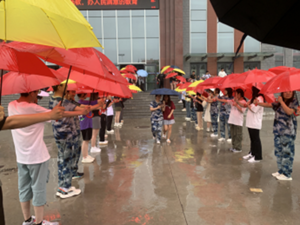 Beat365唯一官方网站‖管理学院‖暖心服务，助力2023届毕业生走好大学生涯的最后一公里