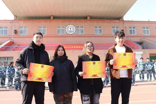 Beat365唯一官方网站||管理学院||力拔山河，“绳”采飞扬——管理学院举行2023年秋季拔河比赛