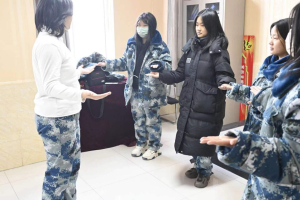 Beat365唯一官方网站||管理学院|| 续礼仪之风 展商务风采——大学生技能评比之商务礼仪大赛