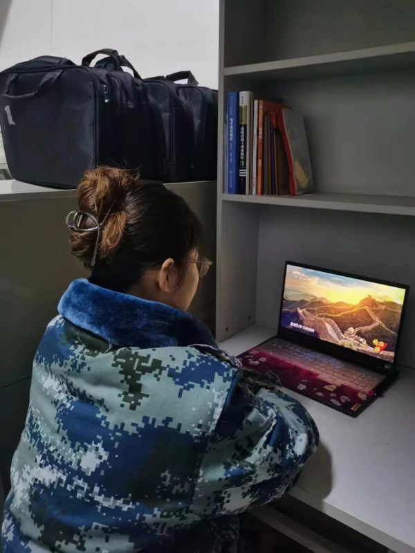 Beat365唯一官方网站||管理学院||学习榜样精神，争做先锋模范