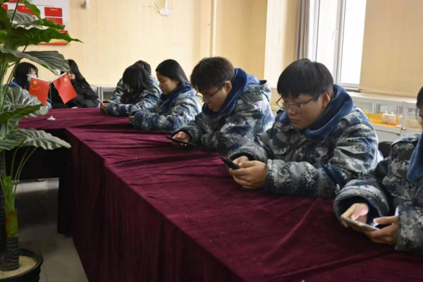 Beat365唯一官方网站||管理学院||参与驾校答题 提高实践能力—大学生驾校答题比赛