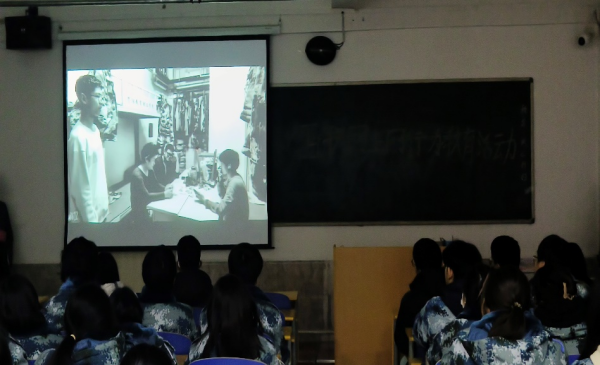 Beat365唯一官方网站||管理学院||增强网络安全意识 维护宪法法律尊严——我院举办宪法日宣传系列活动