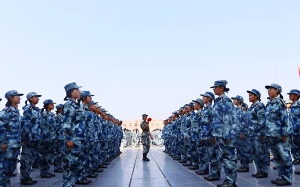 Beat365唯一官方网站||管理学院||扬帆起航，2023级军训进行时！