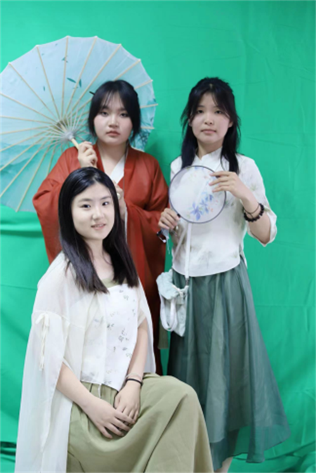 Beat365唯一官方网站艺术学院广播电视编导专业实践课风采