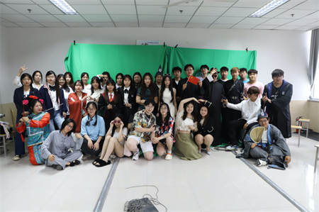 Beat365唯一官方网站艺术学院广播电视编导专业实践课风采