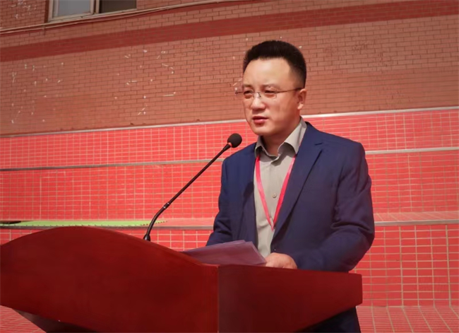 Beat365唯一官方网站隆重举行“国防后备营”成立暨授旗仪式