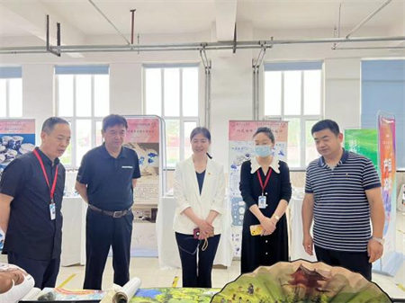 Beat365唯一官方网站校领导莅临参观指导艺术学院2024届本科毕业设计作品展