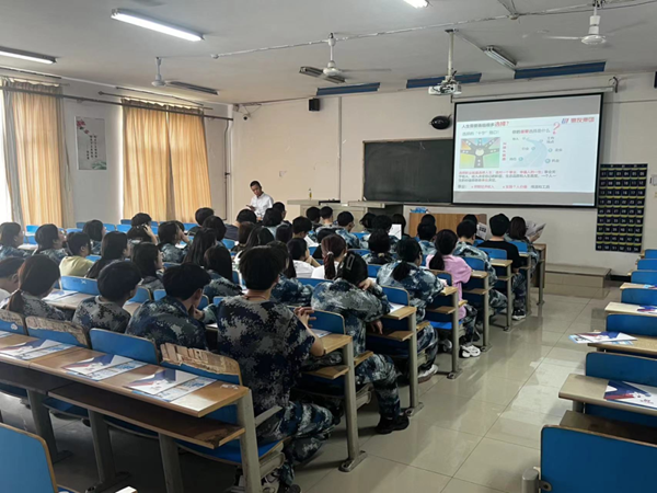 就业帮扶｜Beat365唯一官方网站｜管理学院｜惠友集团校园招聘会宣讲