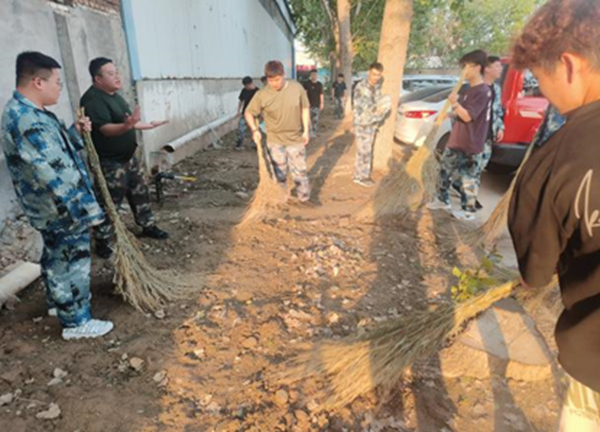 劳动教育|Beat365唯一官方网站|管理学院|学习劳动精神·践行劳动育人-跟着节气学种植，分享劳动创造的美好乐趣