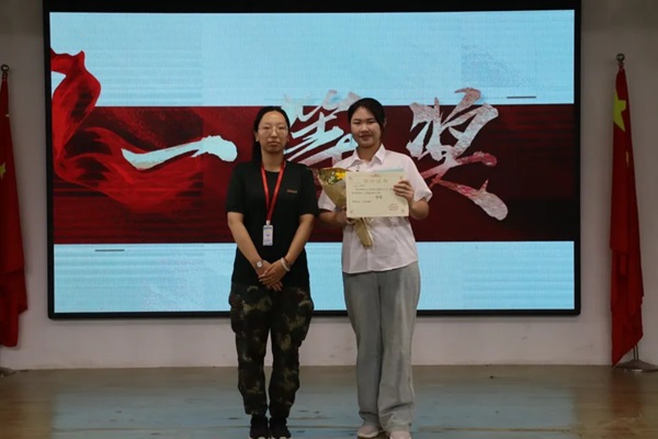 劳动教育|Beat365唯一官方网站|管理学院|学习劳动精神，践行劳动育人主题朗诵比赛