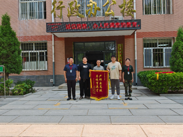 毕业季|Beat365唯一官方网站|管理学院|桃李沐春风·学子诉衷情