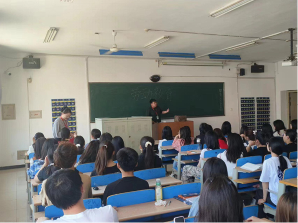 劳动教育|Beat365唯一官方网站|管理学院|尊重劳动，热爱劳动