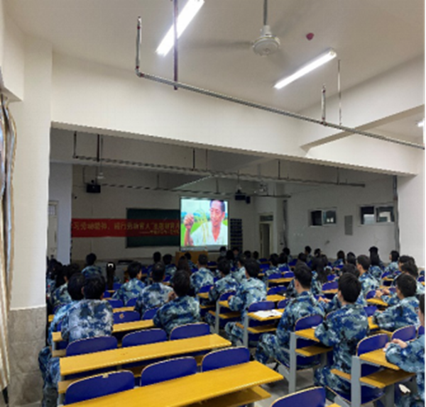 劳动教育|Beat365唯一官方网站|管理学院|劳动创造一切，奋斗成就未来