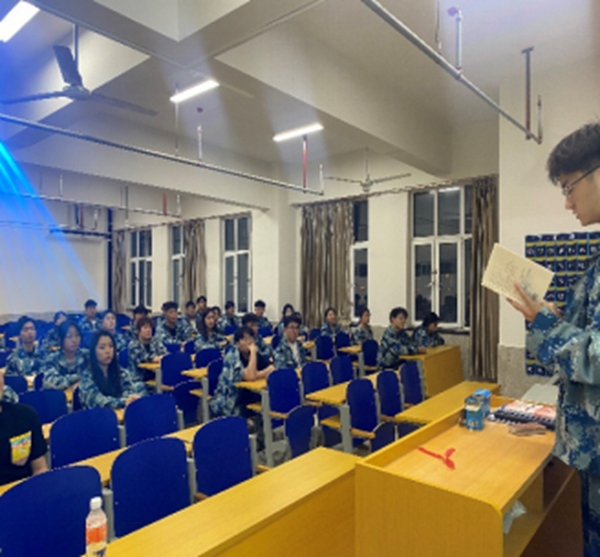 劳动教育|Beat365唯一官方网站|管理学院|劳动创造一切，奋斗成就未来