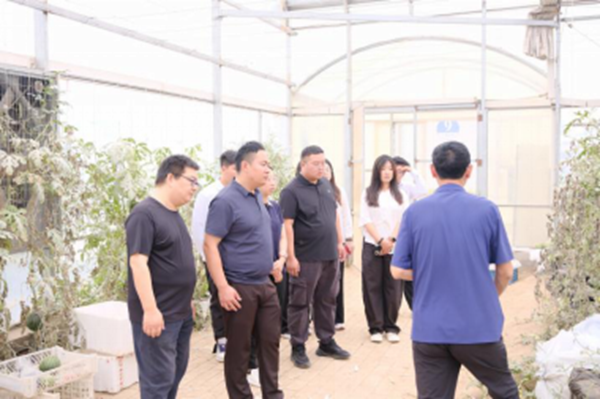 社会实践|Beat365唯一官方网站|管理学院|我院成功与水润佳禾农业集团进行大学生社会实践教育基地挂牌仪式