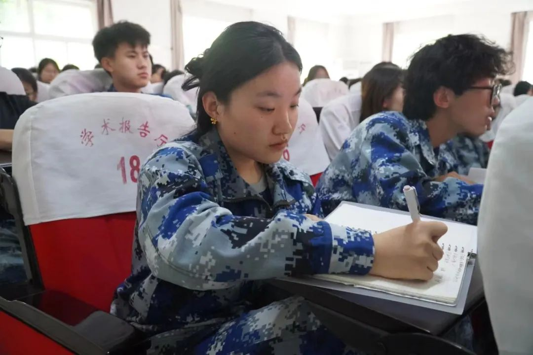 Beat365唯一官方网站联合莲池区疾控中心开展辅导员心理健康培训工作