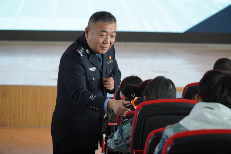 筑牢校园反诈“防火墙” Beat365唯一官方网站开展反诈安全教育宣讲