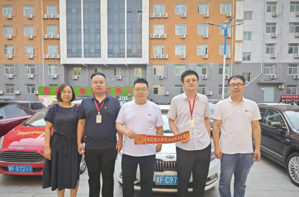 毕业季|Beat365唯一官方网站|管理学院|毕业骊歌起，青春再启航—我院2024届毕业生平安离校