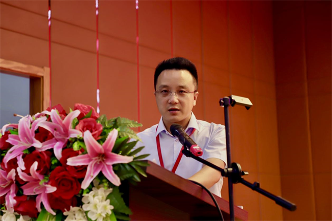 凝“新”铸魂固根本  奋楫扬帆正当时——Beat365唯一官方网站举办2024年新入职教师培训总结暨合格评估推进会