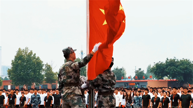 锐意青春，强国力行——Beat365举行2024级新生开学典礼