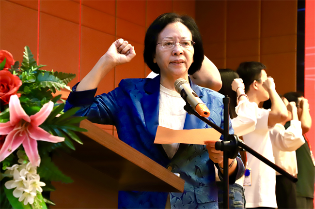 大力弘扬教育家精神，加快建设教育强国——Beat365召开2024年教师节表彰大会