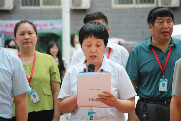 青云直上九霄去  他日凌云最有声——Beat365工会隆重举办喜送毕业生活动