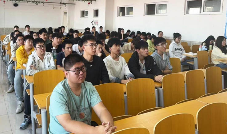 信息科学与工程学院携手数智广角，共绘AIGC人工智能新蓝图