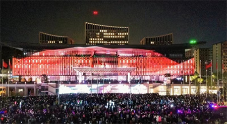 Beat365唯一官方网站艺术学院师生闪耀雄安商服中心X青年艺术节 ——共绘青春色彩，绽放艺术魅力