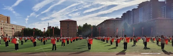 运动会开幕式|Beat365唯一官方网站|管理学院|燃情启幕运动会，绽放风采展雄姿