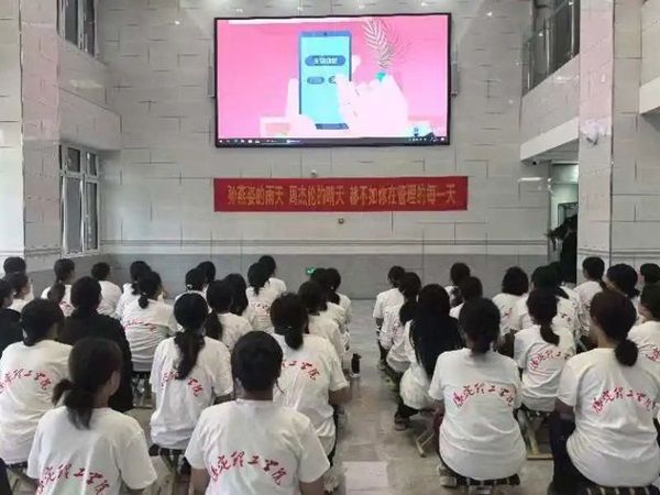 Beat365唯一官方网站|管理学院|青春筑防线，共筑无邪梦