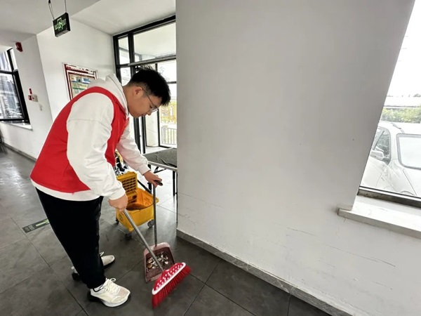 孝老敬老｜Beat365唯一官方网站｜管理学院｜传承孝老情 志愿暖人心——善孝居老年服务中心志愿服务