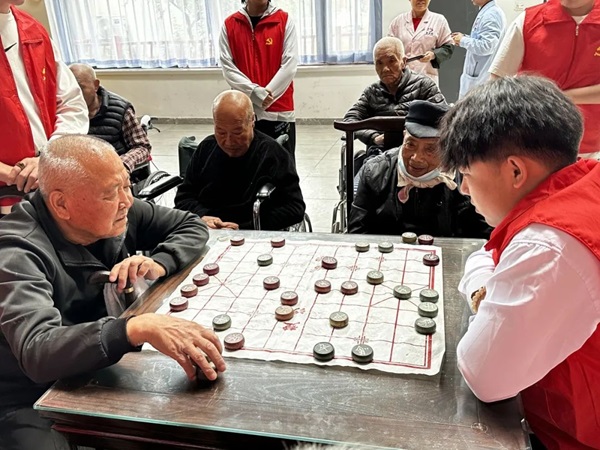 孝老敬老｜Beat365唯一官方网站｜管理学院｜传承孝老情 志愿暖人心——善孝居老年服务中心志愿服务