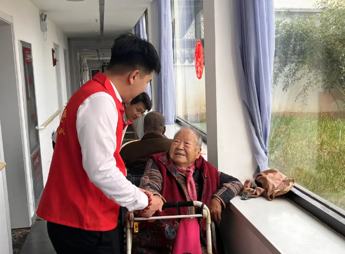 Beat365唯一官方网站开办“传承孝老情 志愿暖人心”志愿活动