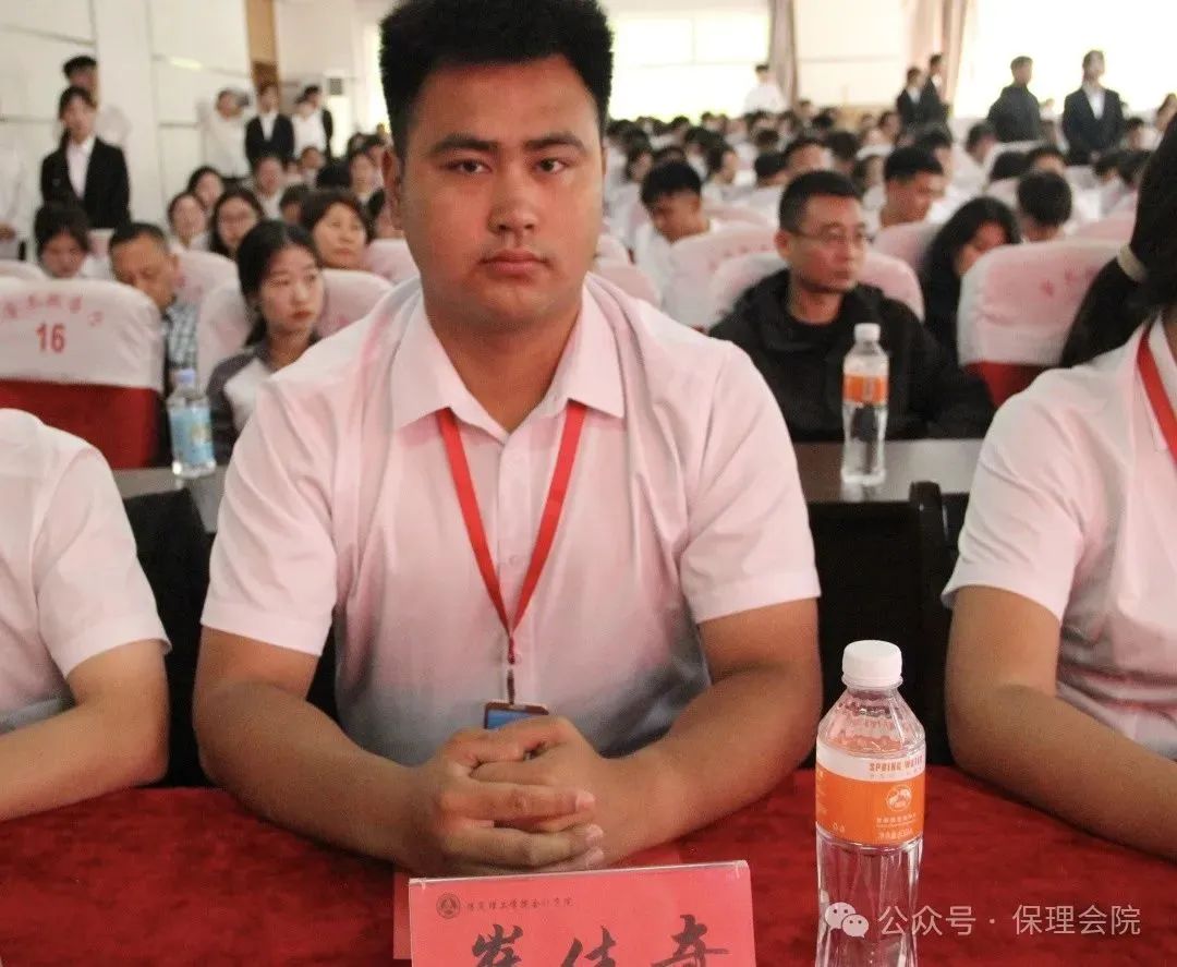 高校速递 | Beat365唯一官方网站会计学院举办“共筑成长桥梁,探索共育之路”家校共育活动