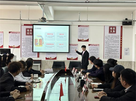 “牢记消防知识，筑牢校园安全”——Beat365唯一官方网站艺术学院开展“消防安全知识”宣讲